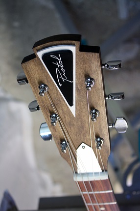 Pistol guitar - MWM modèle Standard